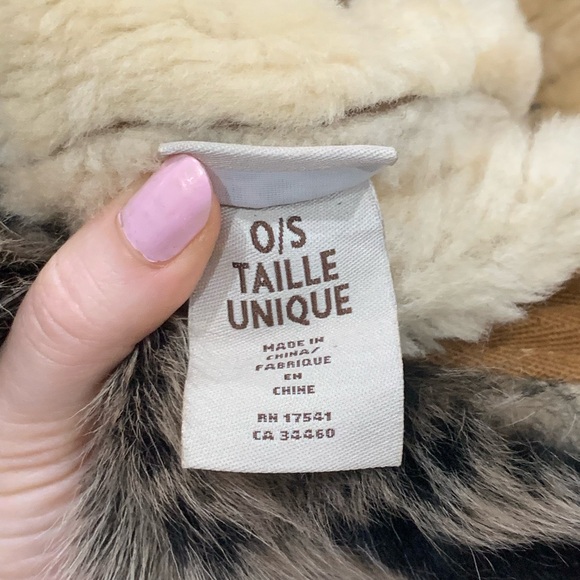 New Ugg Toscana Aviator Trapper Hat Shearling Chestnut with Real Fur One Size - Picture 8 of 10